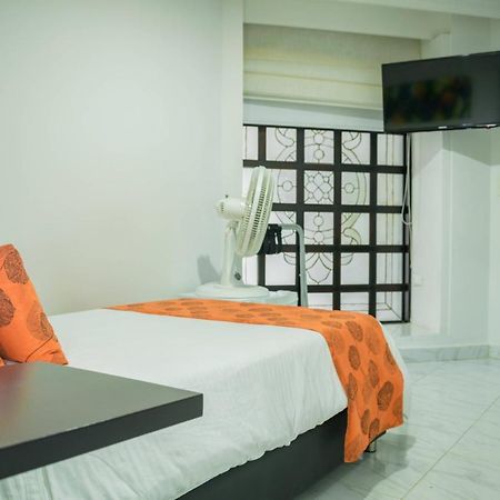 Hotel Montes De La Castellana Armenia  Esterno foto